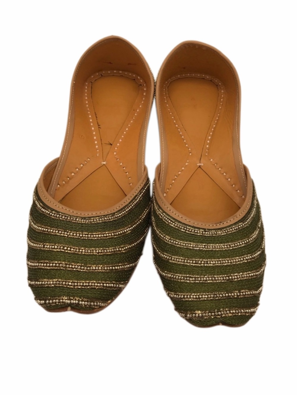 NWOT Green Women’s Decorative Embroidered Jutti